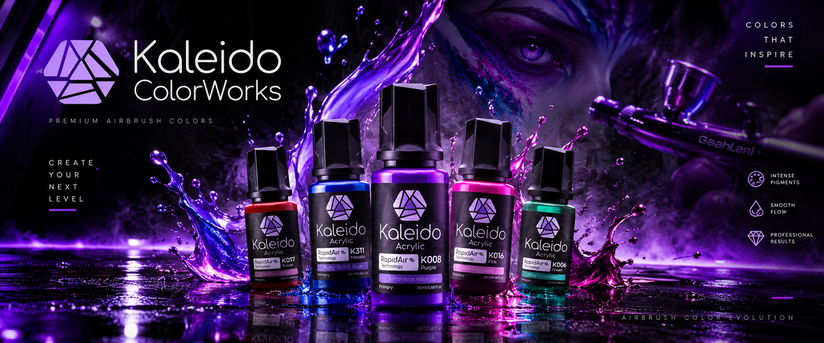 Kaleido ColorWorks: fünf Acrylfarben vor violetten Farbspritzern, einem Fantasy-Gesicht und einer Gaahleri-Airbrush.
