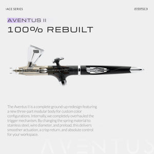 Teiltransparente Seitenansicht der Gaahleri Aventus II Black Aurora mit sichtbarer Innenmechanik und Hinweis auf die überarbeitete Konstruktion.