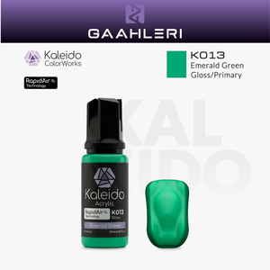 Gaahleri Kaleido ColorWorks K013 Emerald Green: smaragdgrüne Acrylfarbe, glänzend, in der 20-ml-Flasche mit Farbmuster.