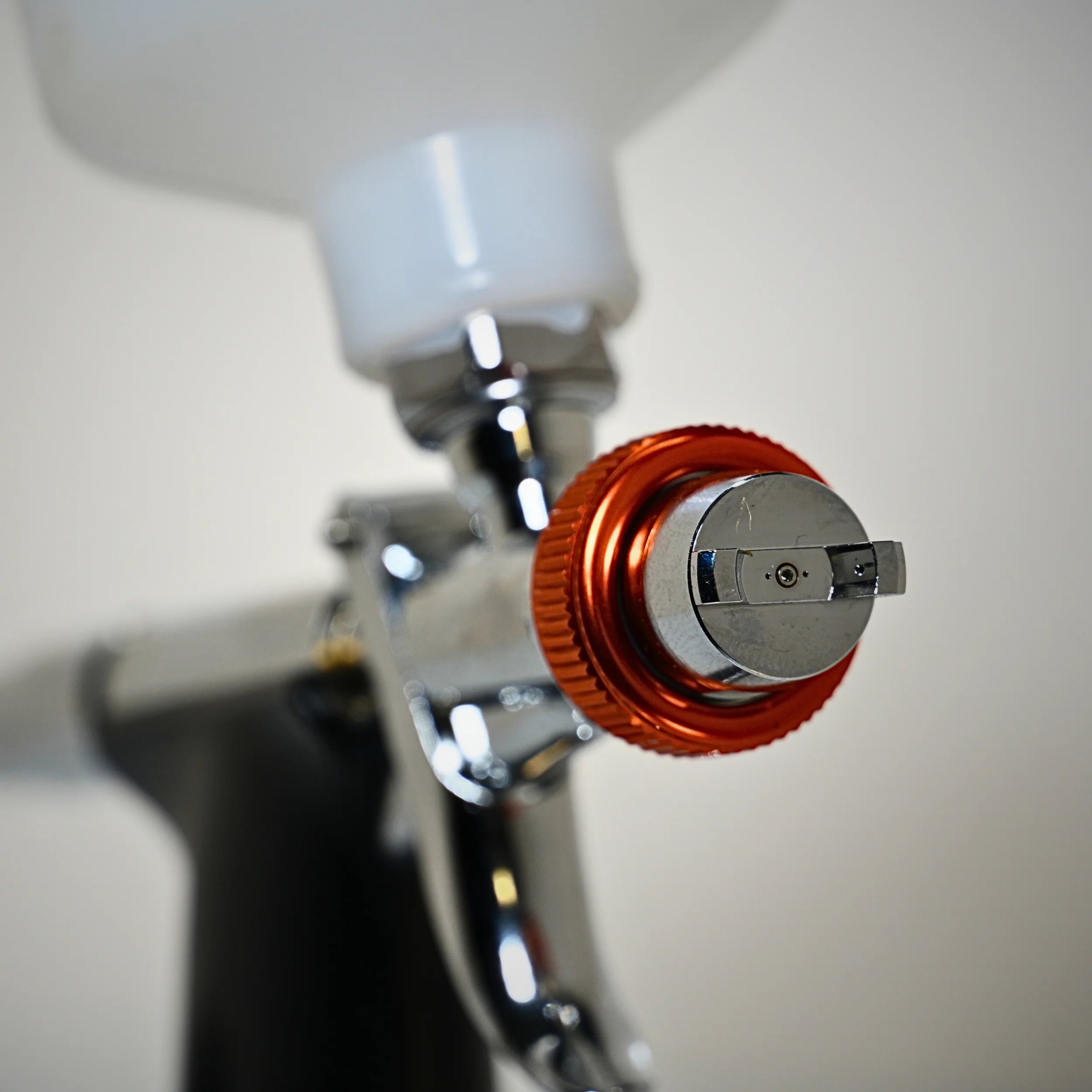 no-name SG-MG1 Minigun Airbrush-Lackierpistole – vrontansicht hergestellt für SprayGunner.